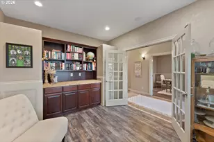 2402 NW Canterbury Dr, Roseburg, OR 97471 - Photo 24