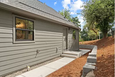 3801 SW Iowa St, Portland, OR 97221 - Photo 36