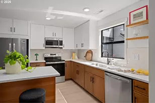 3801 SW Iowa St, Portland, OR 97221 - Photo 6