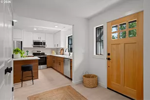 3801 SW Iowa St, Portland, OR 97221 - Photo 6