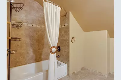 7709 SW Thornton Dr, Wilsonville, OR 97070 - Photo 26