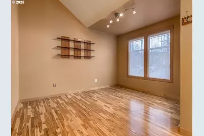 7709 SW Thornton Dr, Wilsonville, OR 97070 - Photo 6