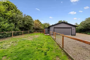 87527 Rhodowood Dr, Florence, OR 97439 - Photo 34