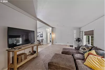 87527 Rhodowood Dr, Florence, OR 97439 - Photo 8