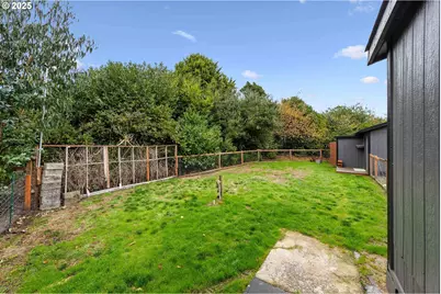 87527 Rhodowood Dr, Florence, OR 97439 - Photo 32