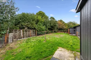 87527 Rhodowood Dr, Florence, OR 97439 - Photo 32