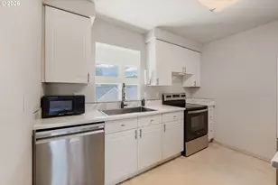 15711 NE Beech St, Portland, OR 97230 - Photo 10
