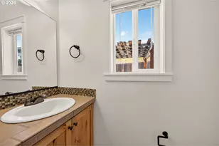 2883 NW 2nd St, McMinnville, OR 97128 - Photo 18