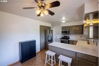 1212 NE 175th Ave, Portland, OR 97230 - Photo 14
