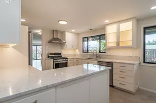 1754 NW Utah Dr, Roseburg, OR 97471 - Photo 8