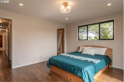 1754 NW Utah Dr, Roseburg, OR 97471 - Photo 18