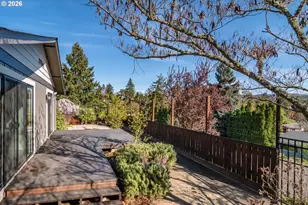 1754 NW Utah Dr, Roseburg, OR 97471 - Photo 30