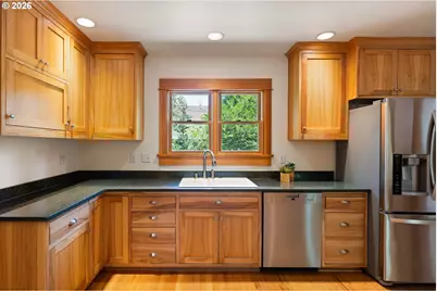 1969 Villard St, Eugene, OR 97403 - Photo 12