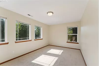 17209 SE Stephens St, Portland, OR 97233 - Photo 32