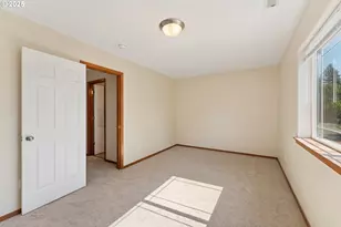 17209 SE Stephens St, Portland, OR 97233 - Photo 40