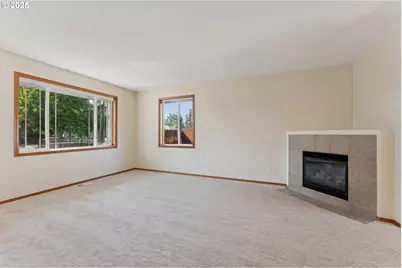 17209 SE Stephens St, Portland, OR 97233 - Photo 8