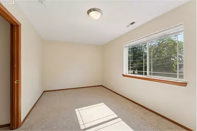 17209 SE Stephens St, Portland, OR 97233 - Photo 38