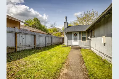 3731 NE 82nd Ave, Portland, OR 97220 - Photo 12