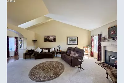 1256 Frogs Leap Ln, Eugene, OR 97404 - Photo 8