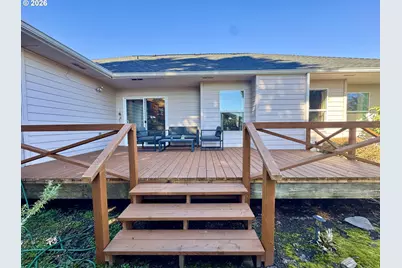 1256 Frogs Leap Ln, Eugene, OR 97404 - Photo 44