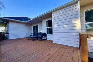 1256 Frogs Leap Ln, Eugene, OR 97404 - Photo 48