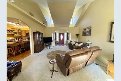 1256 Frogs Leap Ln, Eugene, OR 97404 - Photo 12