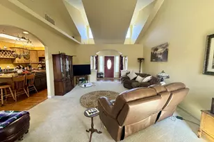 1256 Frogs Leap Ln, Eugene, OR 97404 - Photo 12