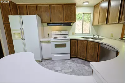 60272 Acme Rd, Coos Bay, OR 97420 - Photo 18