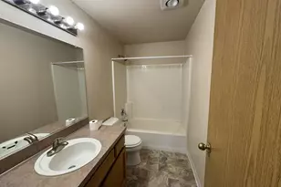 1108 S 11th Ave, Kelso, WA 98626 - Photo 8