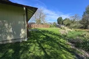 1108 S 11th Ave, Kelso, WA 98626 - Photo 20