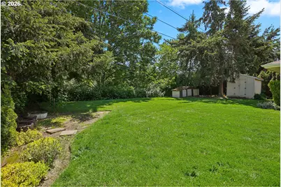 9006 N Gilbert Ave, Portland, OR 97203 - Photo 30