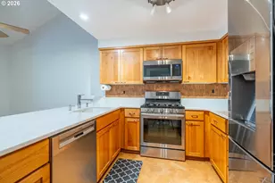 21546 SW Peggy Ct, Beaverton, OR 97003 - Photo 10