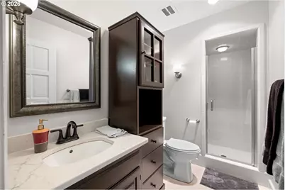13650 NE Hassalo St, Portland, OR 97230 - Photo 14
