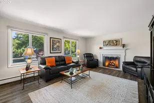 13650 NE Hassalo St, Portland, OR 97230 - Photo 10