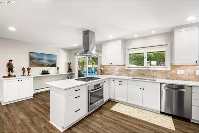 13650 NE Hassalo St, Portland, OR 97230 - Photo 8