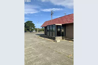 29565 Ellensburg Ave, Gold Beach, OR 97444 - Photo 2