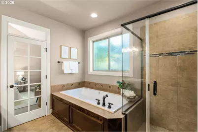 15677 Fieldstone Dr, Lake Oswego, OR 97035 - Photo 24
