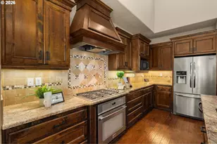 15677 Fieldstone Dr, Lake Oswego, OR 97035 - Photo 14