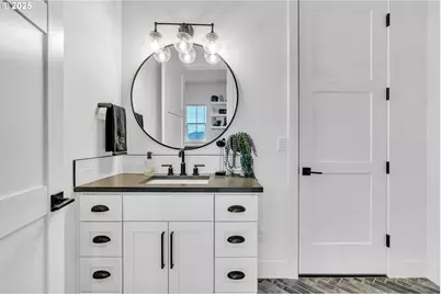 370 Tulip Ln, Woodland, WA 98674 - Photo 24