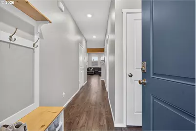 6306 NE 61st Ave, Vancouver, WA 98661 - Photo 2