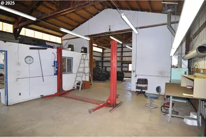 18385 S Springwater Rd, Estacada, OR 97023 - Photo 4