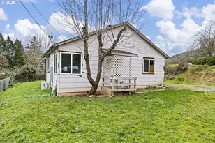 593 NW Sweetbrier Ave, Roseburg, OR 97471 - Photo 34