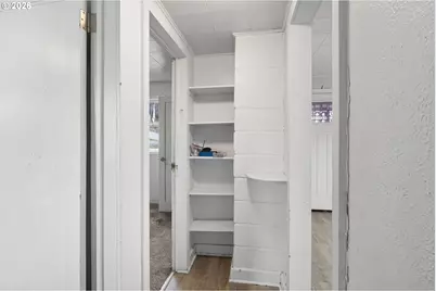 593 NW Sweetbrier Ave, Roseburg, OR 97471 - Photo 22