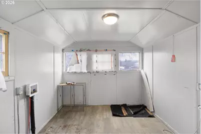 593 NW Sweetbrier Ave, Roseburg, OR 97471 - Photo 20