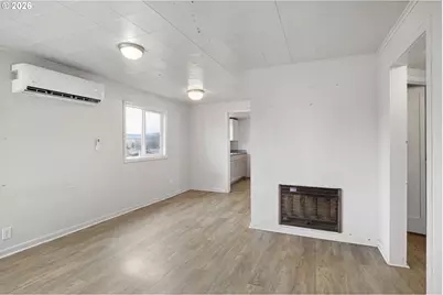 593 NW Sweetbrier Ave, Roseburg, OR 97471 - Photo 12