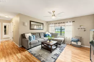 2209 NE 108th Ave, Portland, OR 97220 - Photo 6