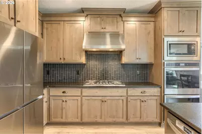 4220 S Winery Cir, Ridgefield, WA 98642 - Photo 14