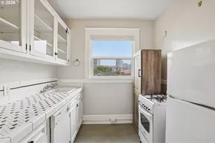 1631 NW Everett St, Portland, OR 97209 - Photo 16