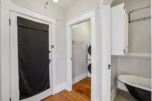 1631 NW Everett St, Portland, OR 97209 - Photo 20