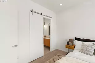2401 E 6th St, Vancouver, WA 98661 - Photo 12